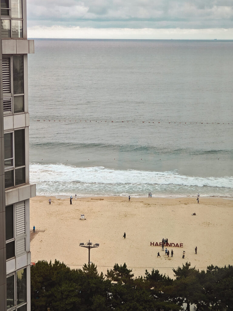 Вид из отеля Shilla Stay Haeundae в Пусане