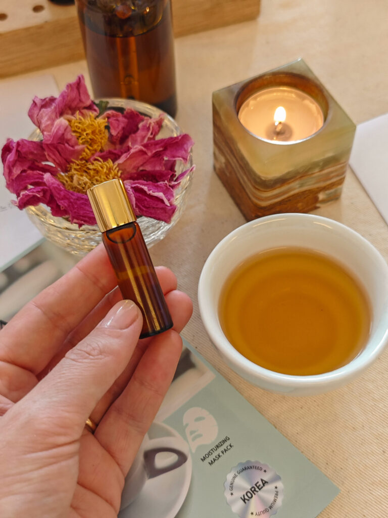 Терапия поющими чашами в SMB Wellness