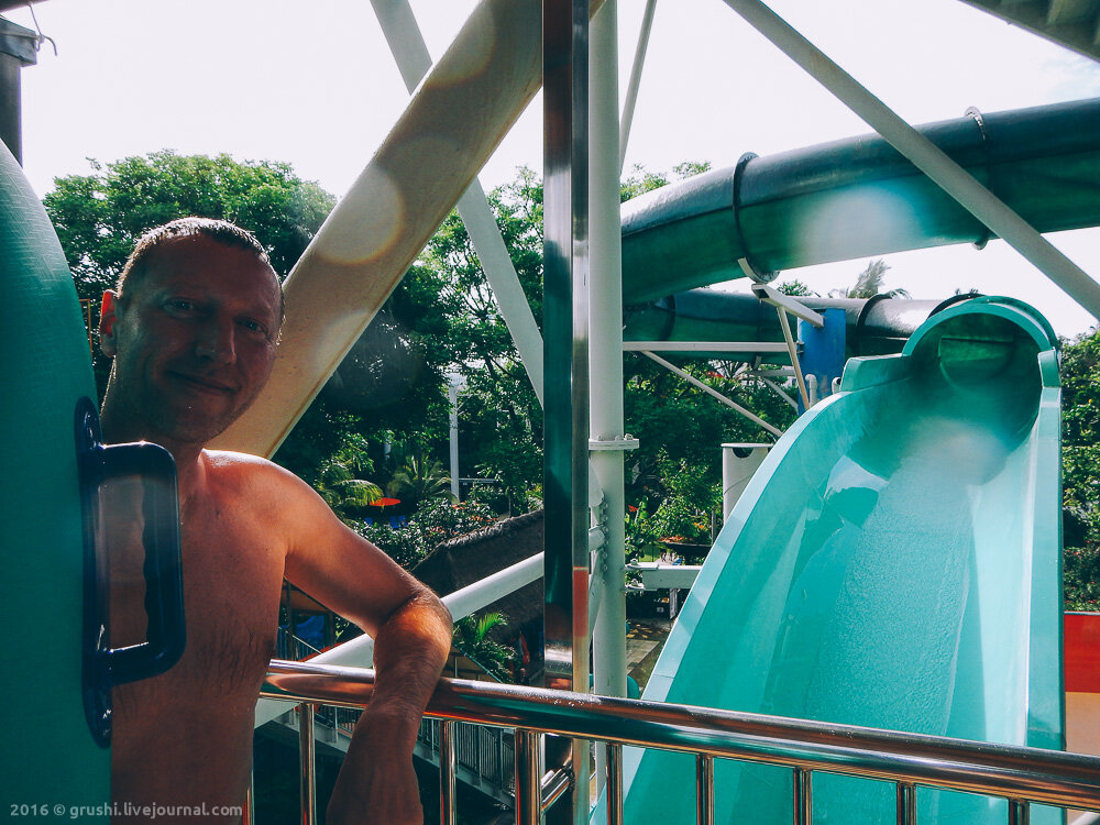 Экстремальная горка Клаймакс в WaterBoom