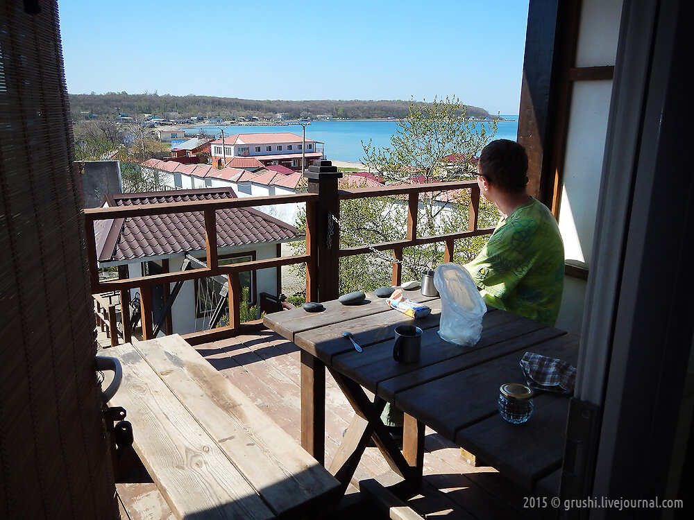Терраса номера с видом на море