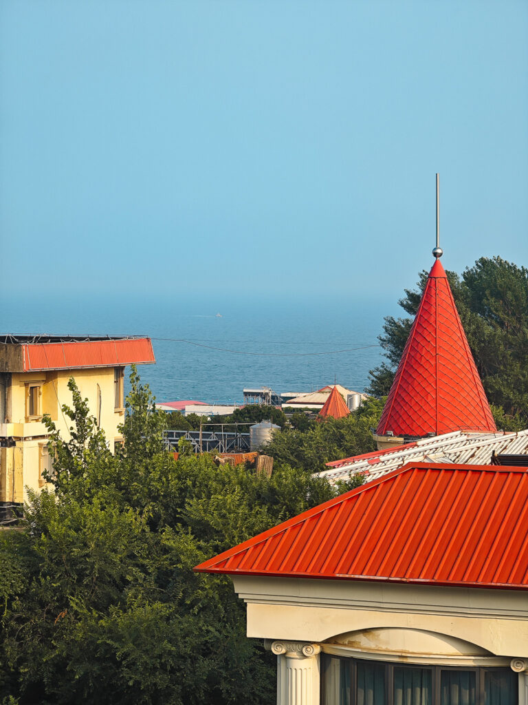 Вид из номера отеля на море