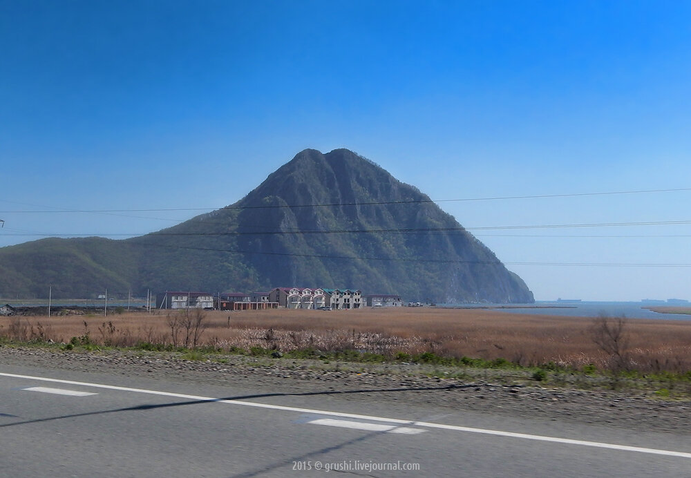Гора Сестра в сумерках