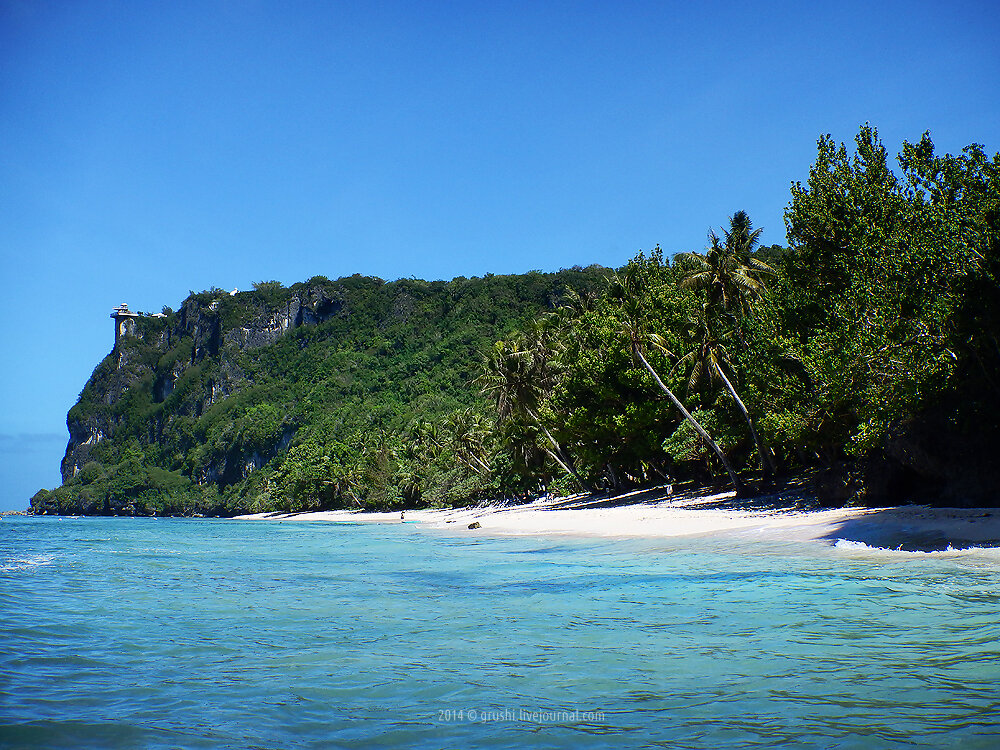 Уединенный пляж за Gun Beach
