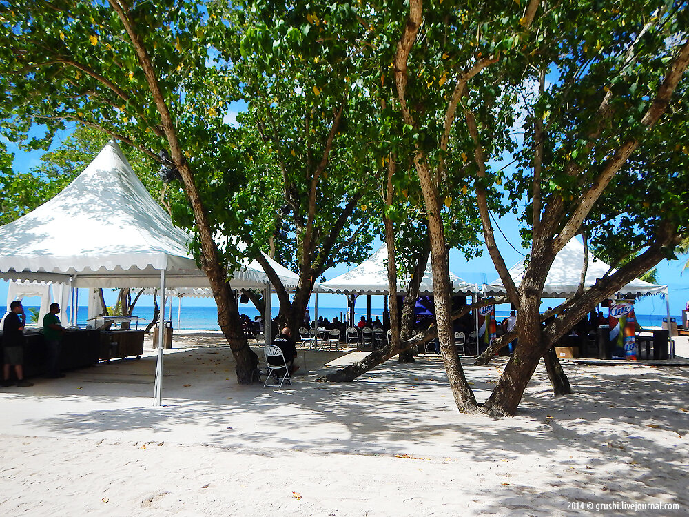Пляжный бар Beach на Гуаме