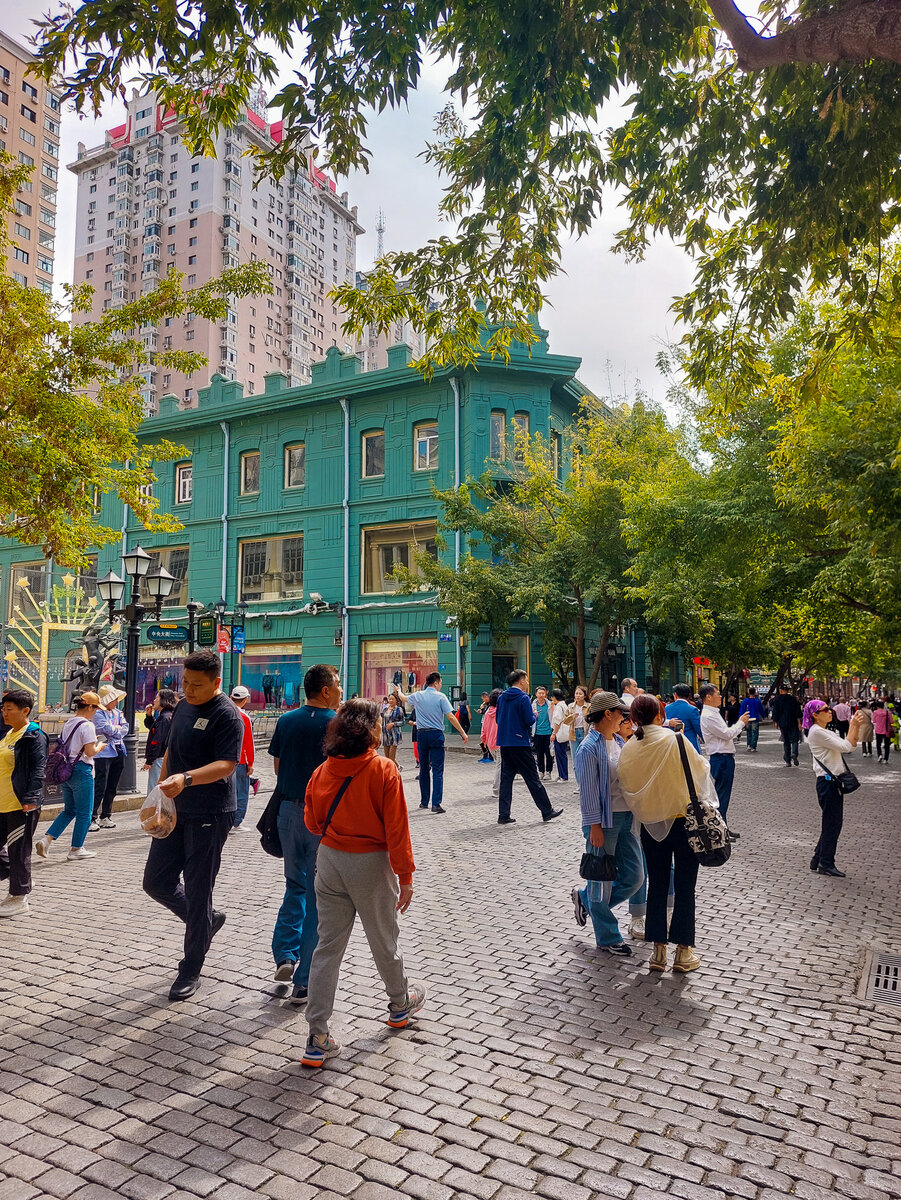 Уличные музыканты на Арбате в Харбине