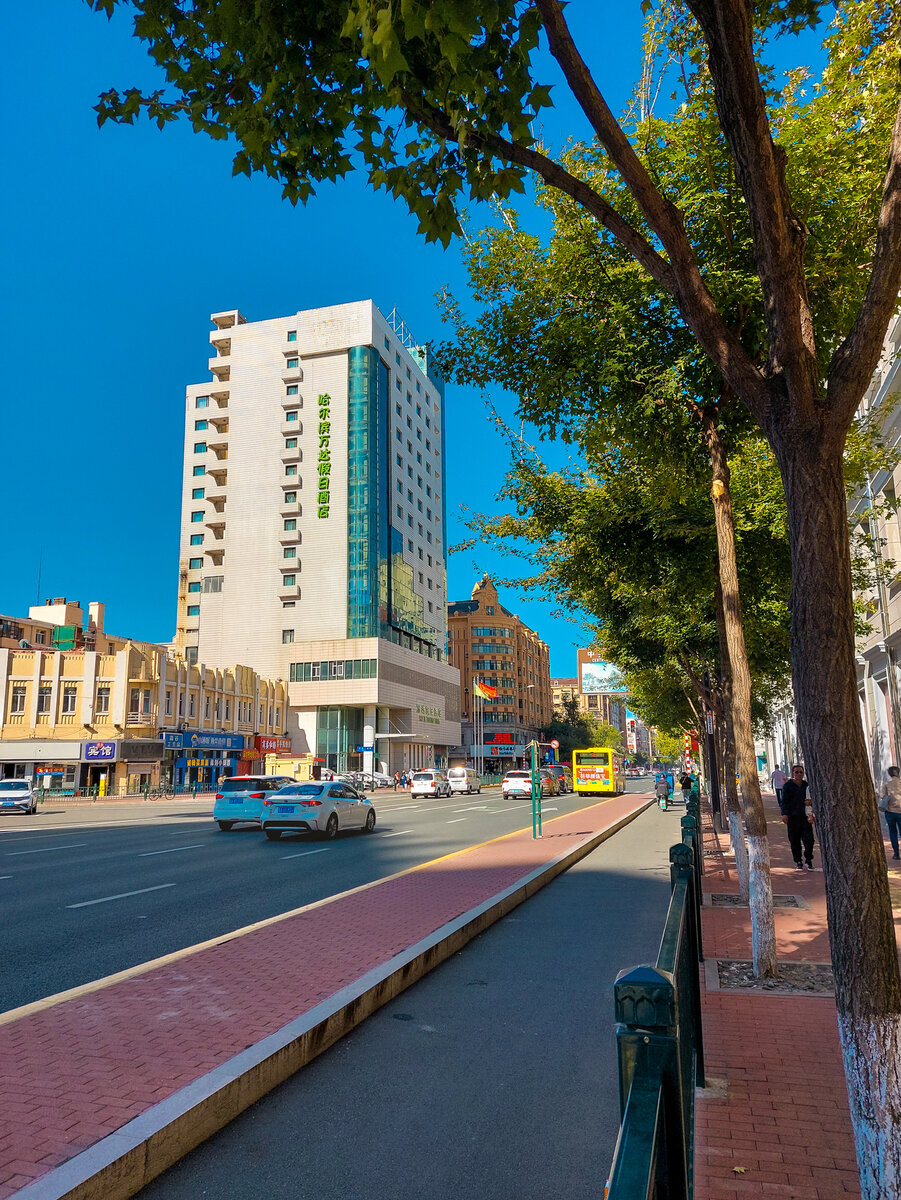 Отель Wanda Holiday Hotel в Харбине - вид снаружи