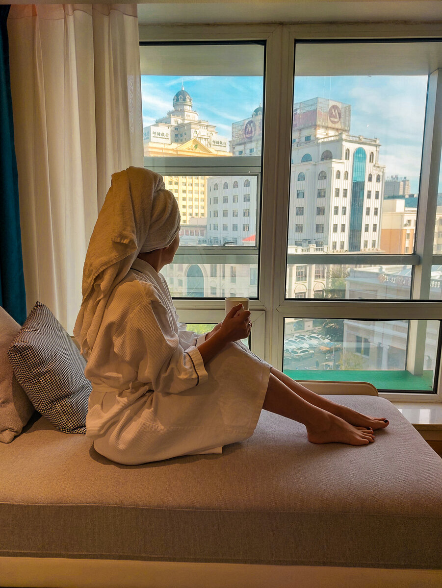 Вид из окна отеля Wanda Holiday Hotel на Арбат