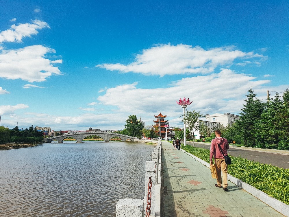 Отдых у реки в Китае