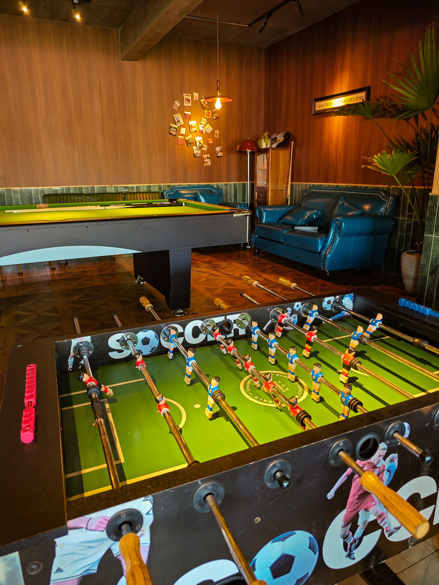 Бильярд в ресторане Bistro 11