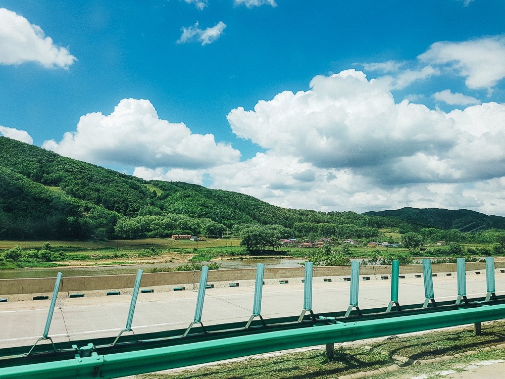 Горные тоннели на пути в Яньцзы