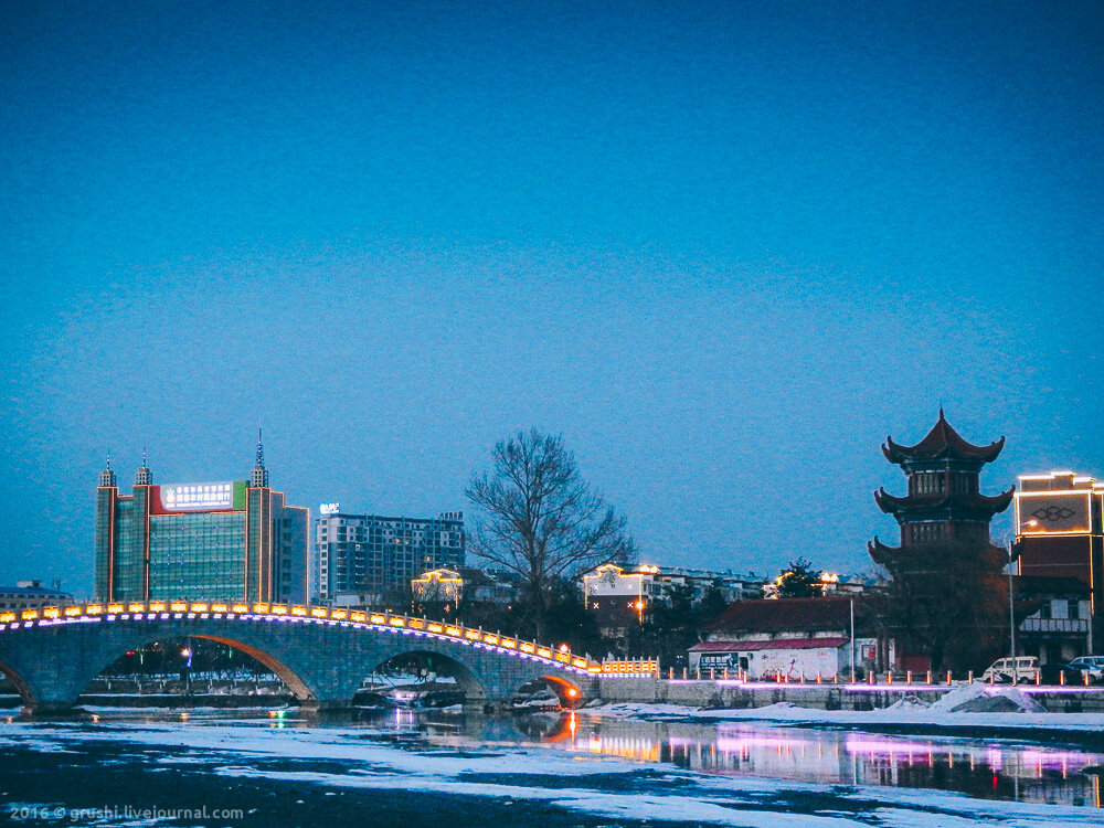 Иллюминация и украшения города