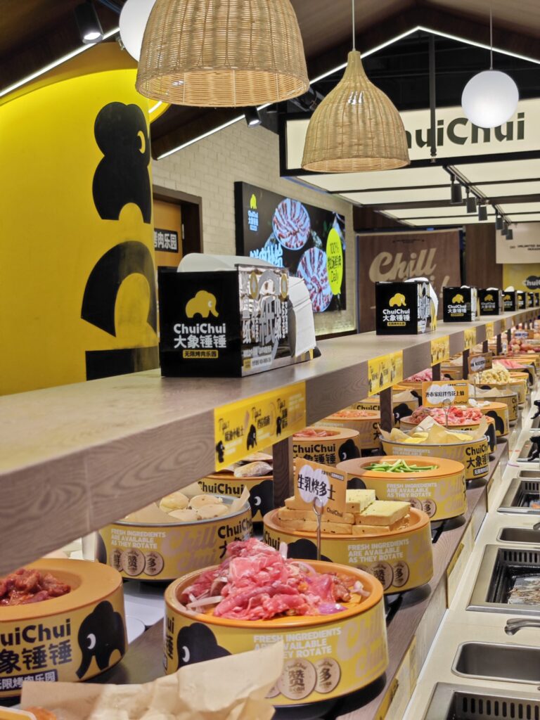 Приготовление мяса на столе в ChuiChui