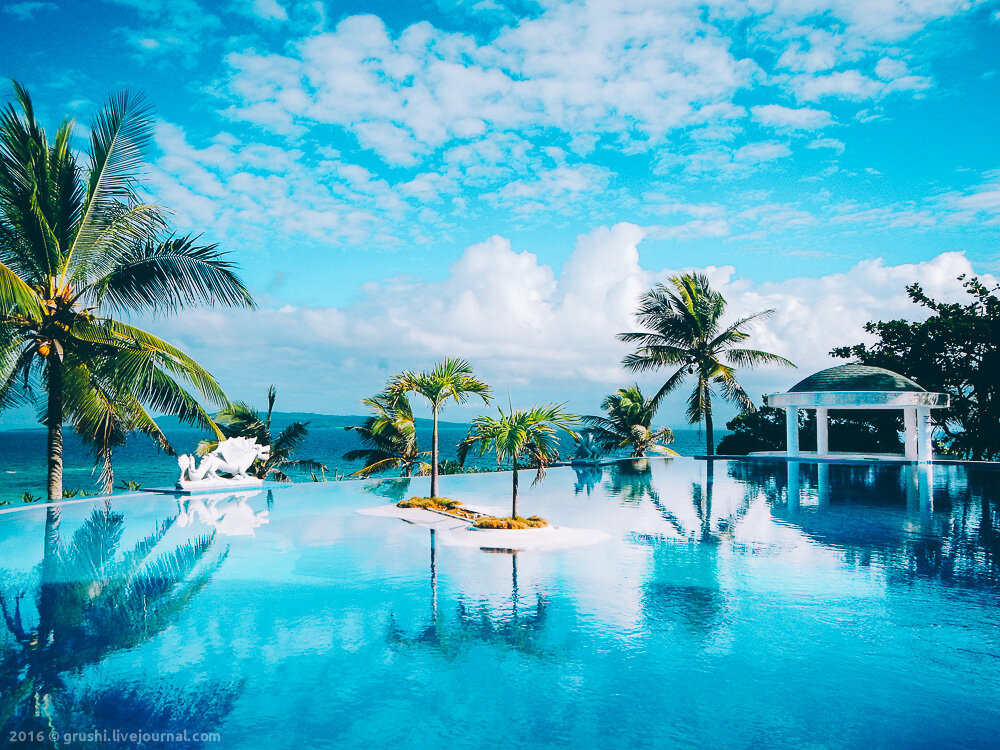 Территория отеля Lingganay Boracay - зелень и ландшафтный дизайн