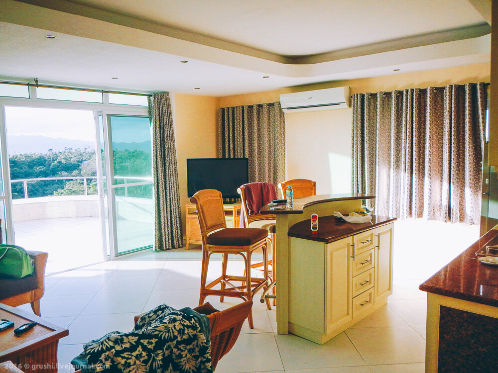 Спальня в люксе Lingganay Boracay