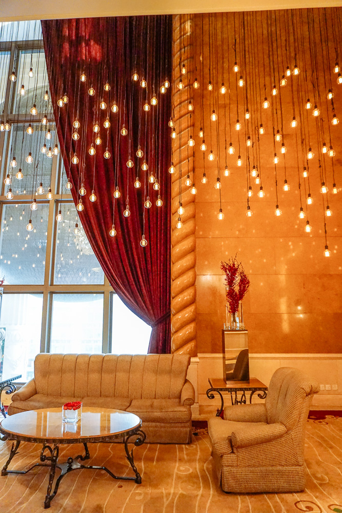 Бассеин в отеле Sofitel Macau