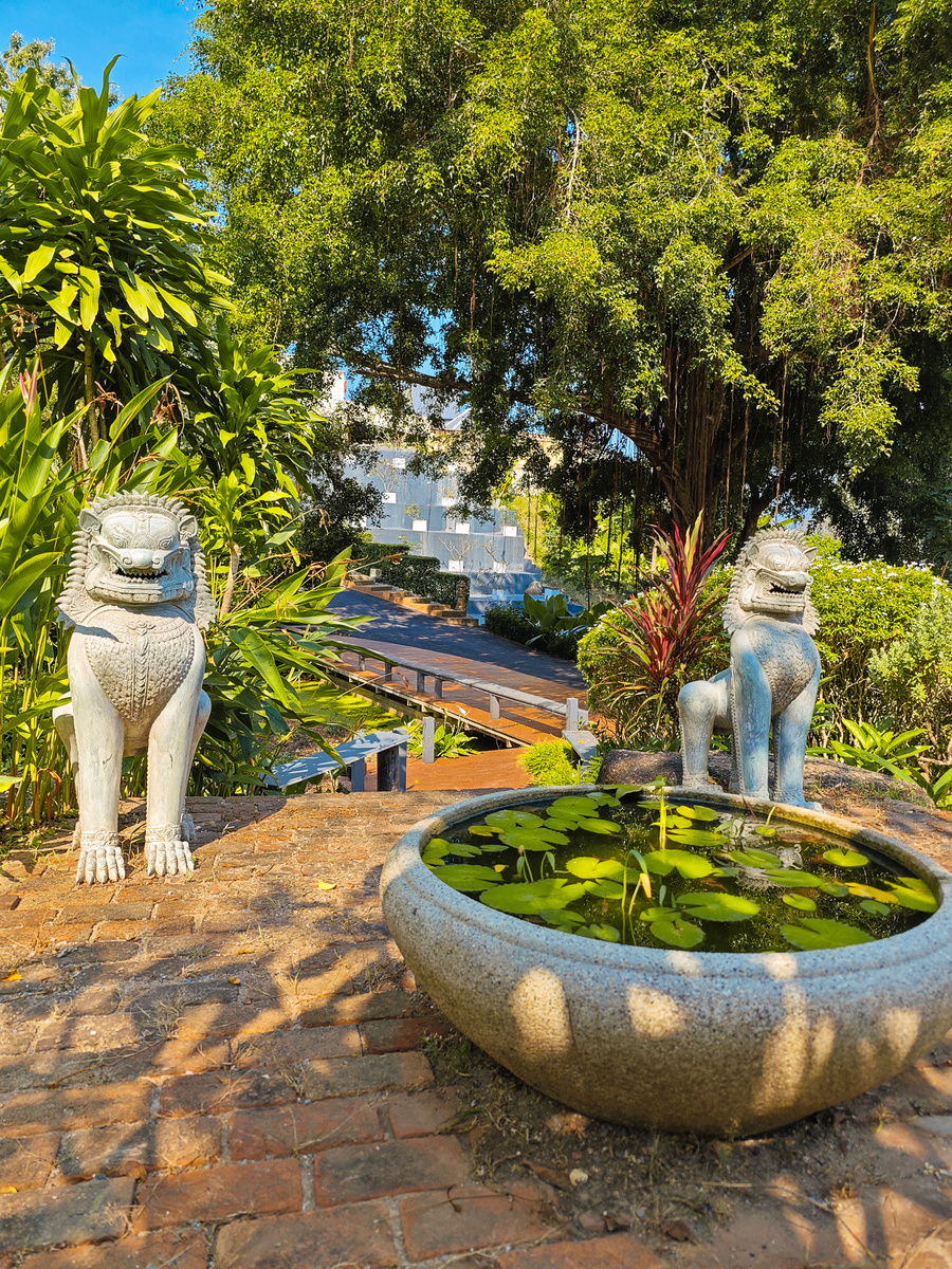 Дорога к отелю Namaka Resort