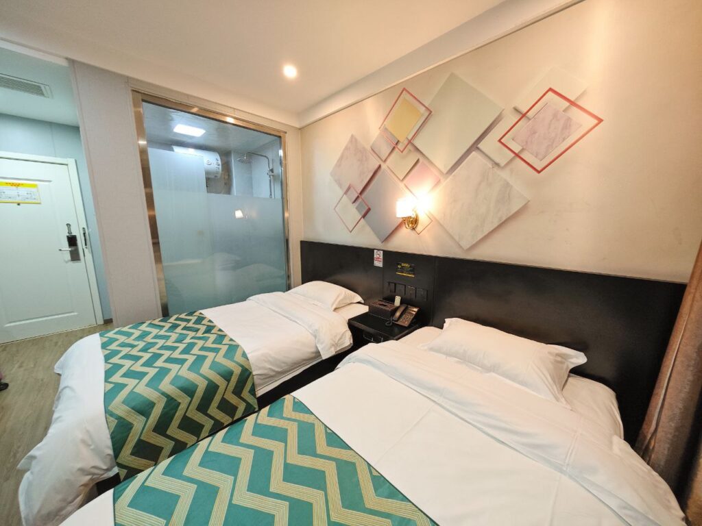 Номер в отеле Quanzhongquan Hotel, Пекин