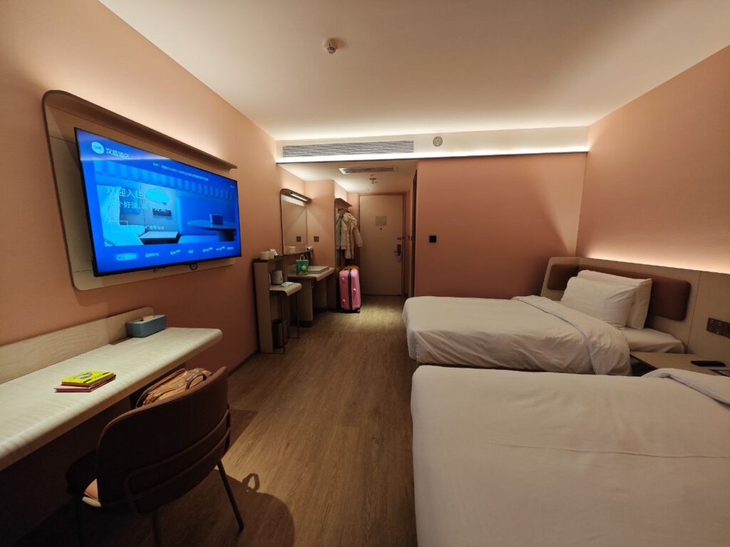 Номер HanTing Hotel рядом с аэропортом Дасин