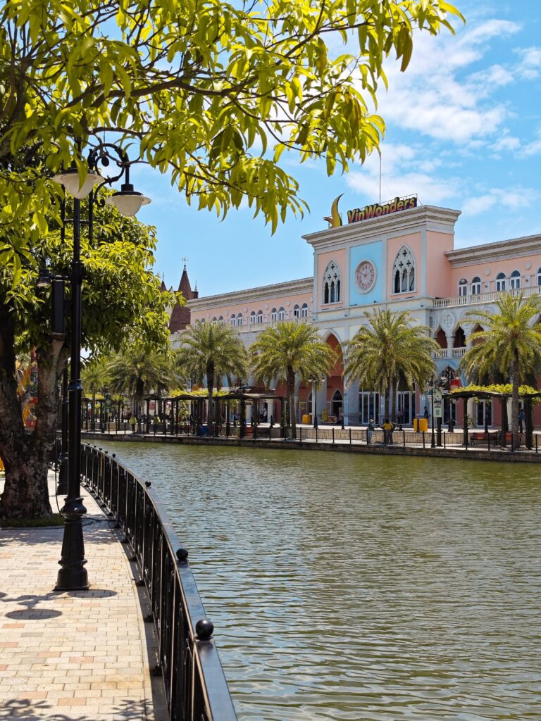 Речное сафари в VinWonders Nam Hoi An