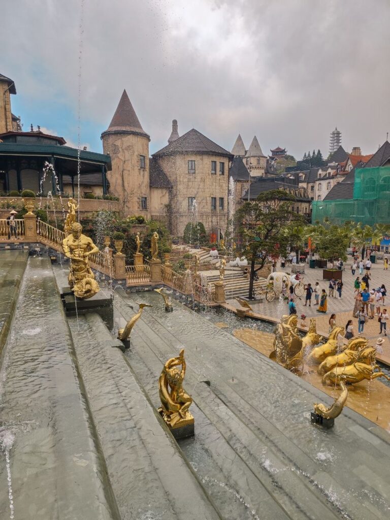 Статуя Будды в Ba Na Hills