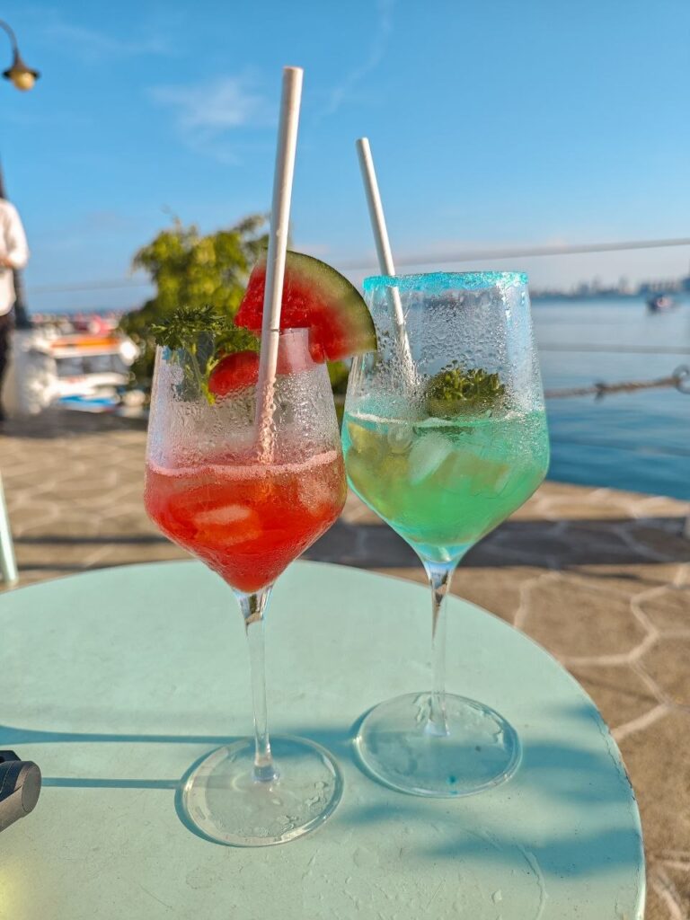 Архитектурные детали кафе Son Tra Marina
