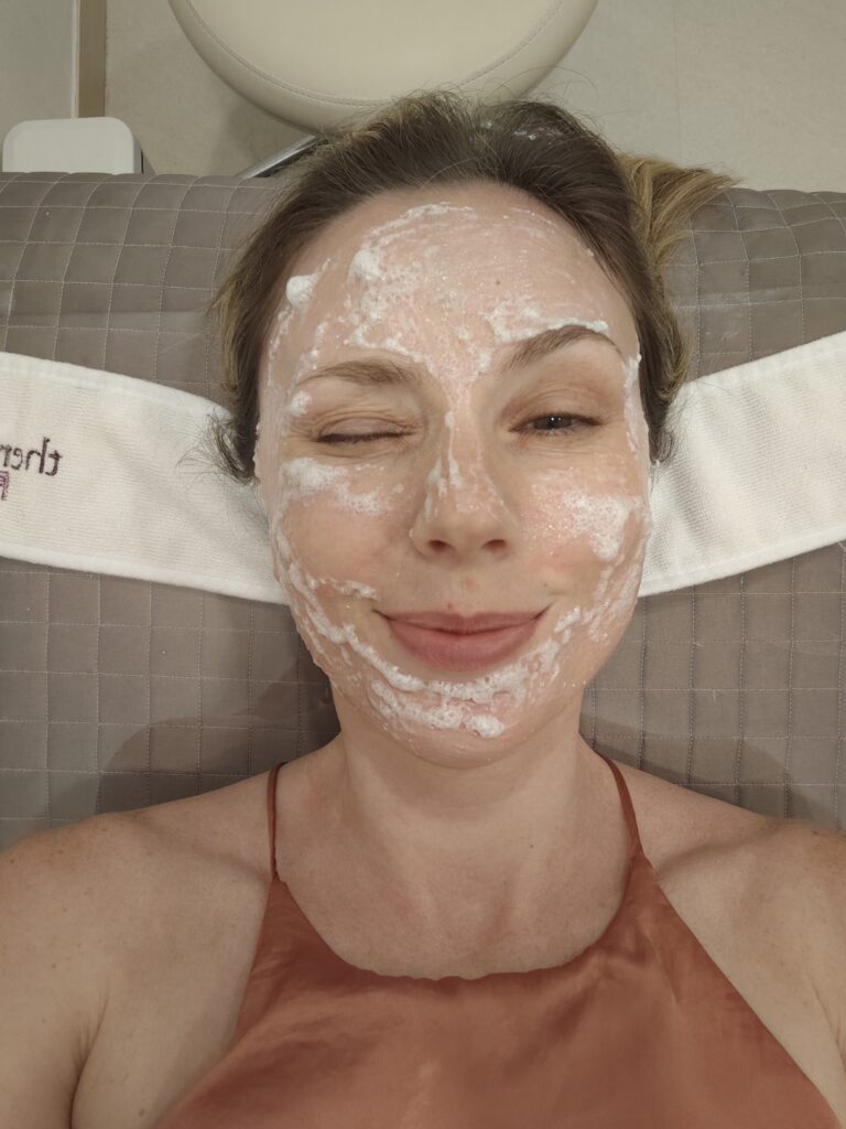 Уходовые процедуры в клинике DM Dermatology