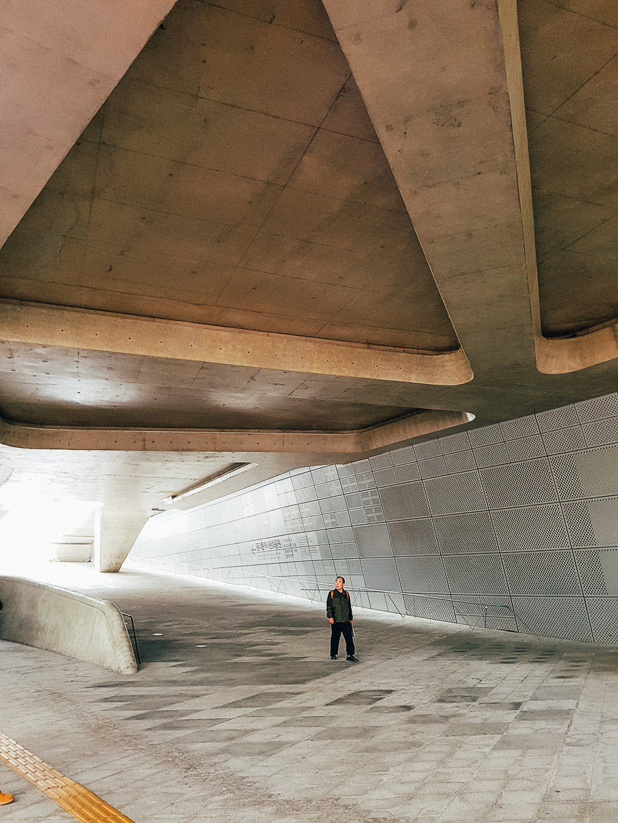 Внутренние пространства Dongdaemun Plaza