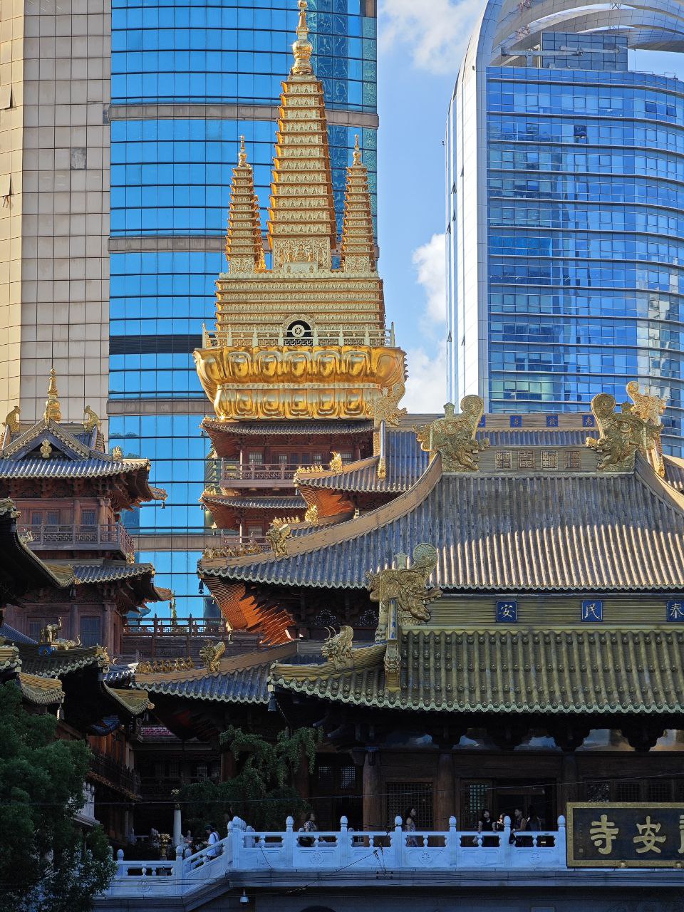 Прогулка по набережной Вайтань (The Bund)