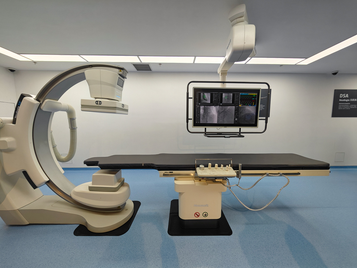 Медицинское оборудование на заводе Neusoft Medical