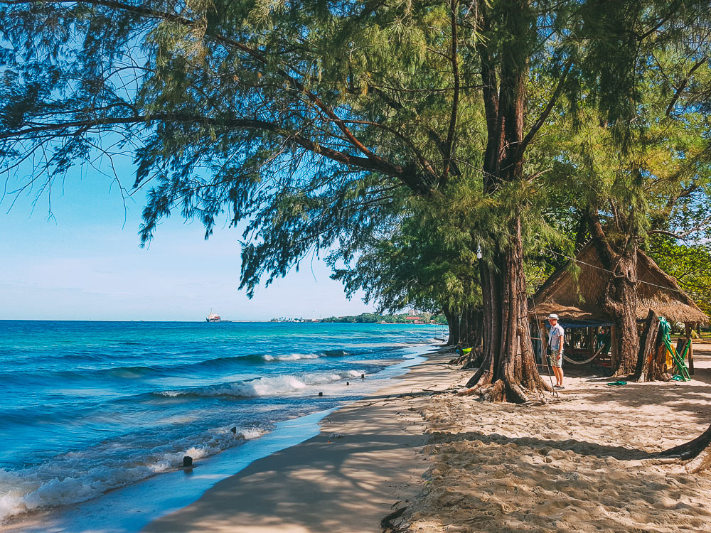 Пляж Гаваи Сиануквиль - Hawaii Beach