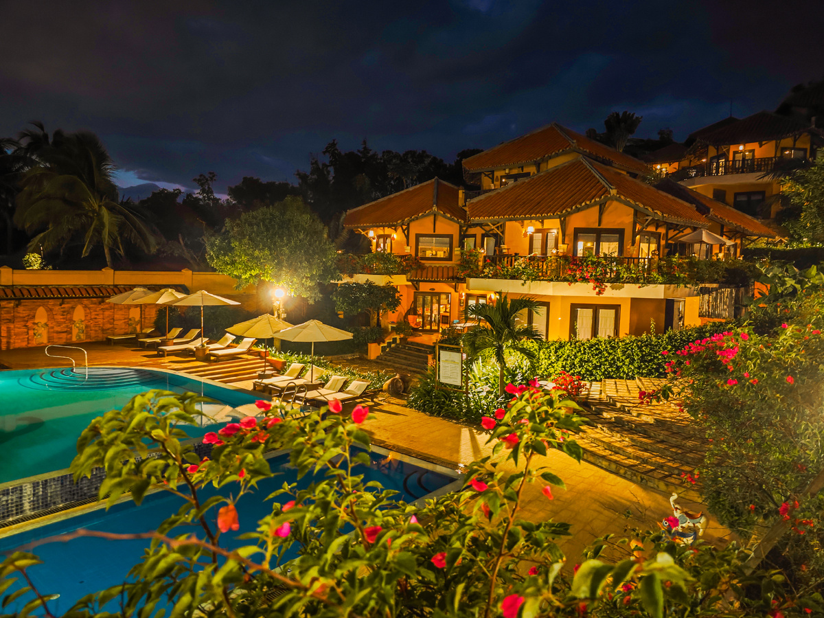 Вид на отель Poshanu Resort в Муйне, Вьетнам