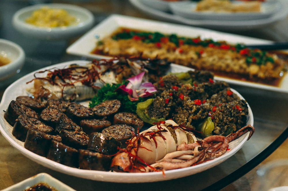 Разнообразие блюд корейской кухни